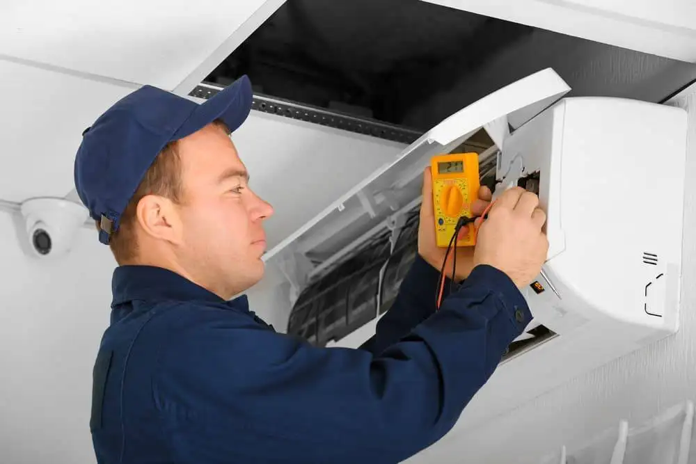 Featured image for post: Five Things to Check Before You Call for an Air Conditioning Repair