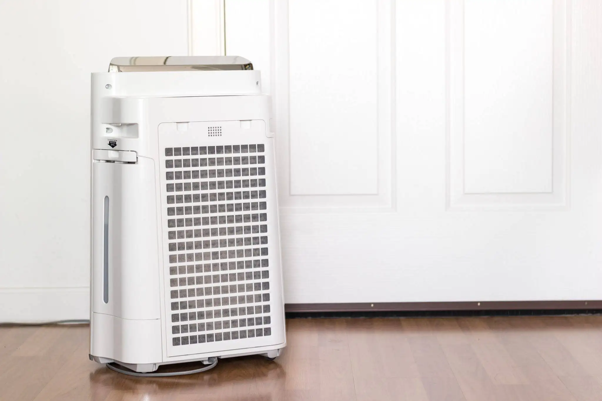 Featured image for post: Are Air Purifiers Effective in Controlling Indoor Air Pollution?